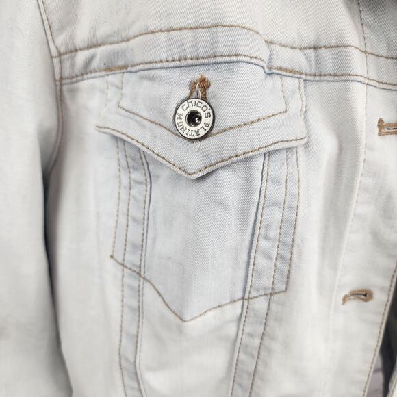 Chico's Jean Jacket Women 3 Long Sleeves White Light Wash Denim Stretchy cropped - Picture 6 of 9